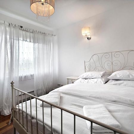 3 Bedrooms Apartment Zoliborz Gwiazdzista Варшава Экстерьер фото