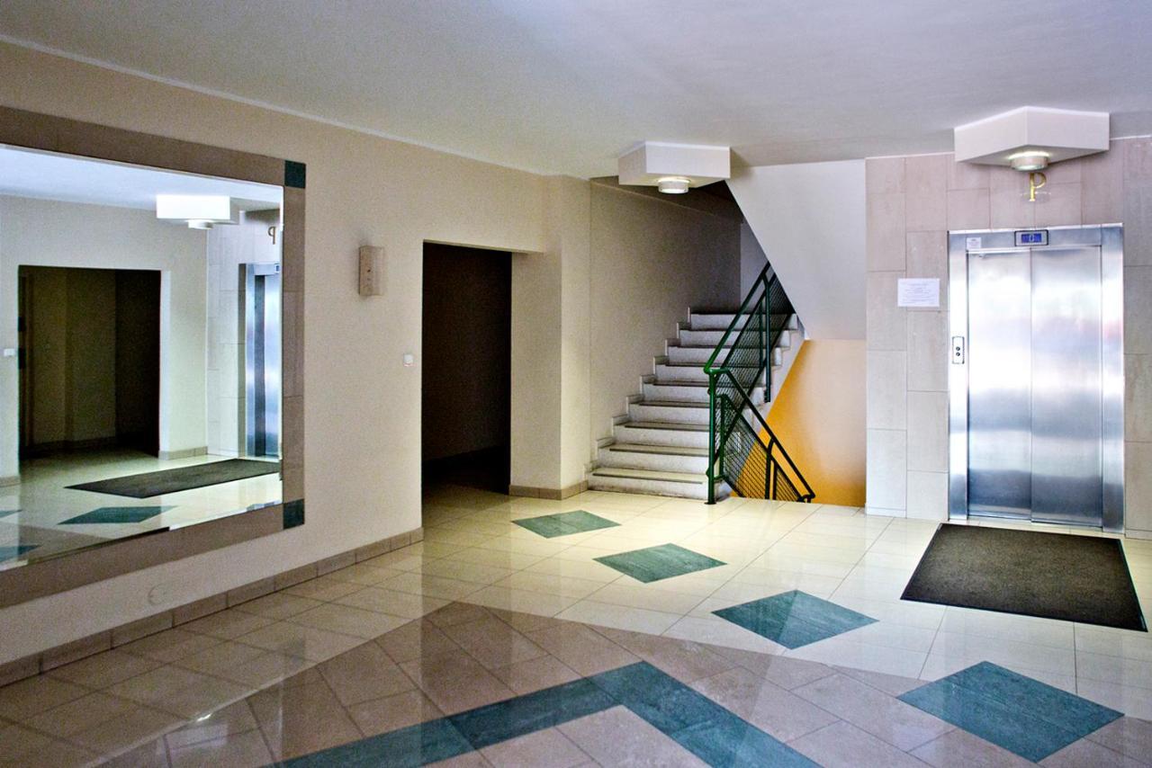 3 Bedrooms Apartment Zoliborz Gwiazdzista Варшава Экстерьер фото